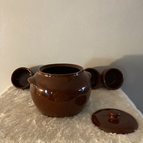 Watt Pottery Vintage Brown Stoneware Bean Pot w/Lid + (4) Bowls - Picture 2 of 3